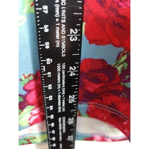 The Pioneer Woman 2X Blue Red Flowers 3/4 Sleeve V-Neck  Stretch top - Picture 4 of 7
